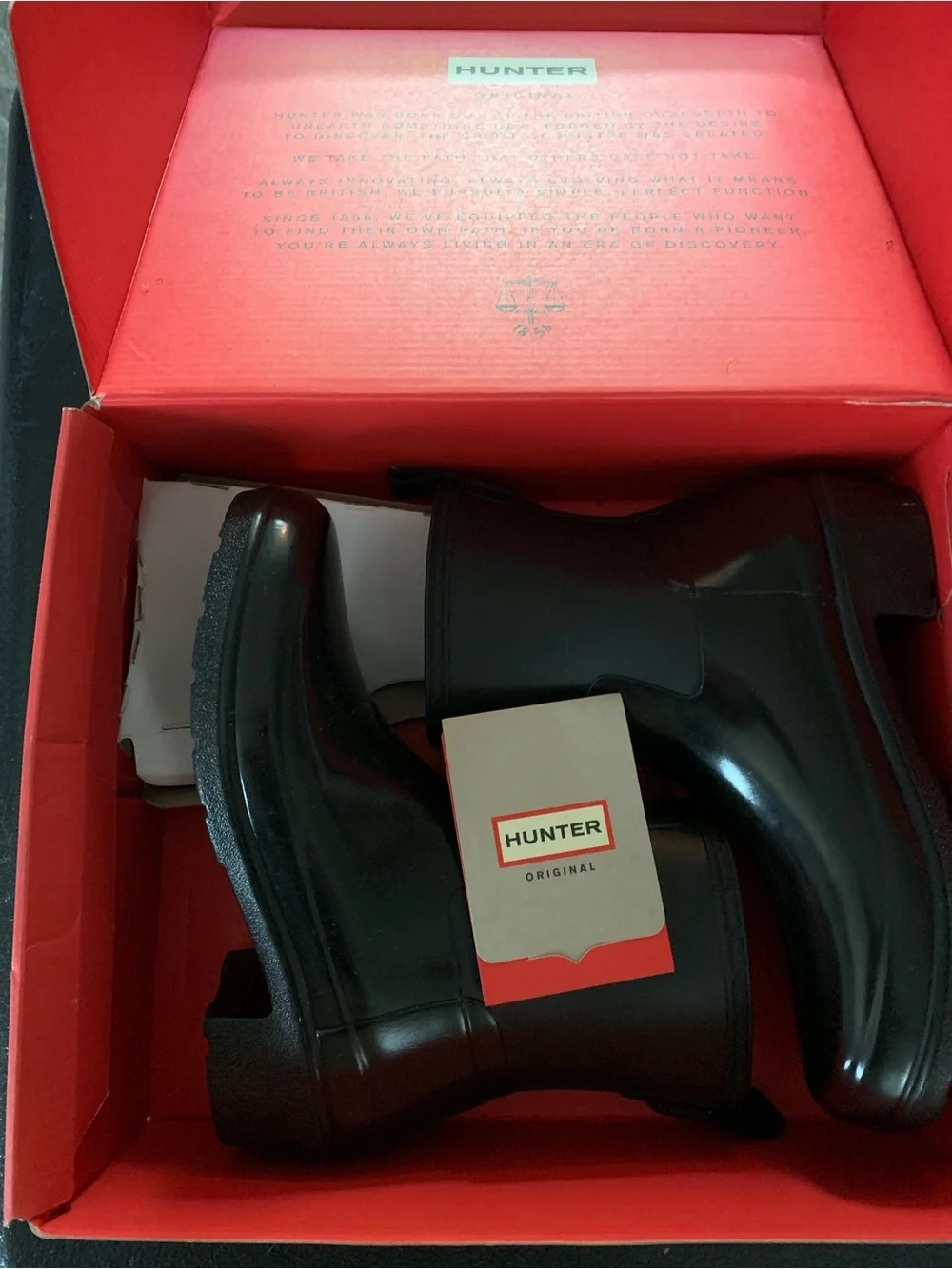 Hunter Gloss Black Short Rain Boots size 8